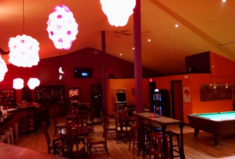 Puff Smart CBD, Vapor Lounge, and Billiards