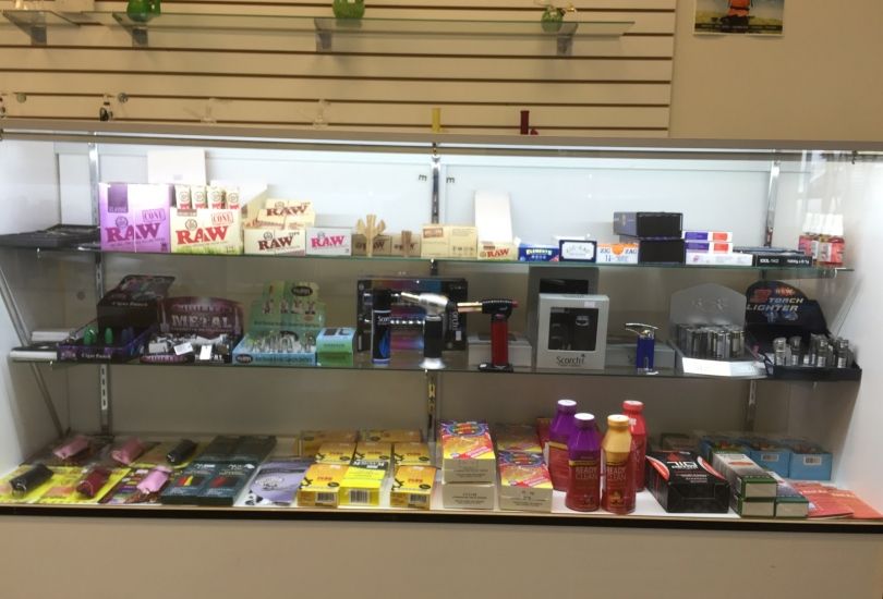 SAM'S VAPES SMOKES & CIGARS-VAPE SHOP