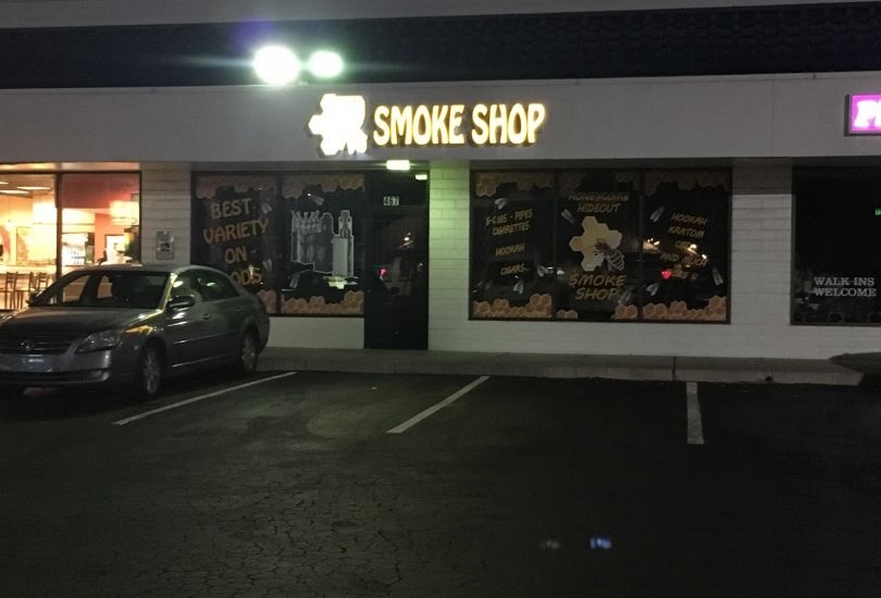 HoneyComb HideOut Smoke Shop