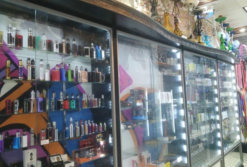 La Hookah Smoke Shop