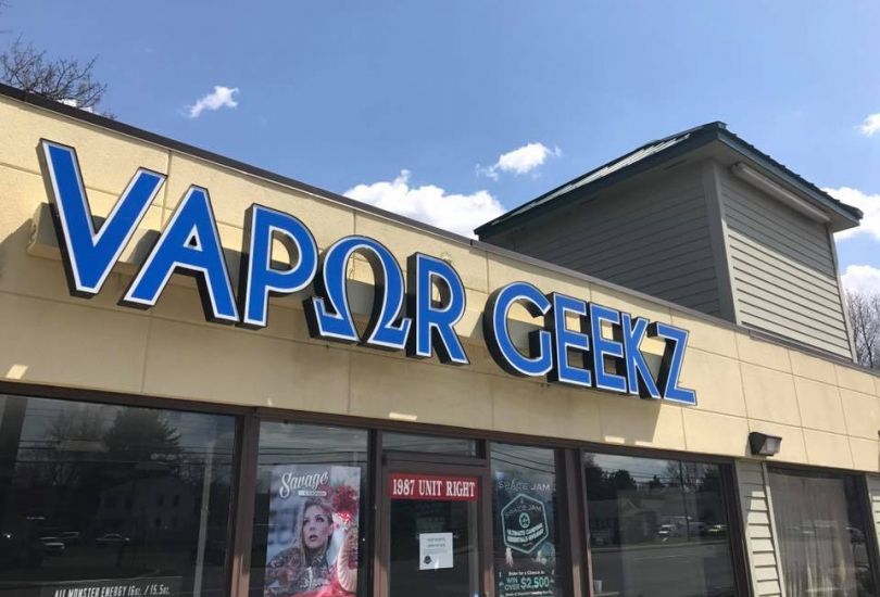 Vapor Geekz: Colonie Vape Shop