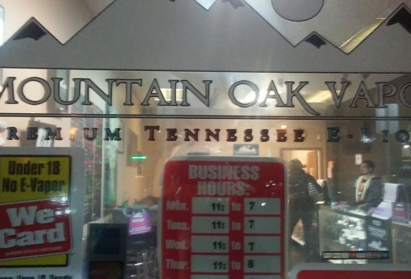 Mountain Oak Vapors of Niagara Falls