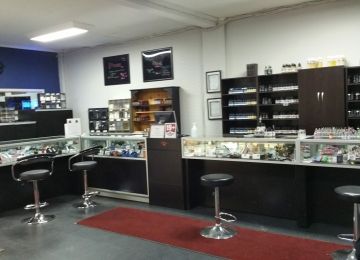 DnK's Vapour Shop