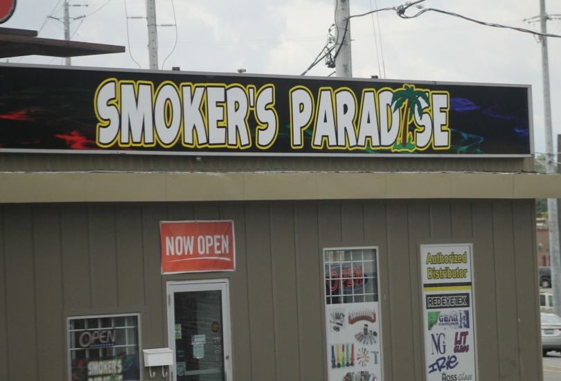 Smoker's Paradise