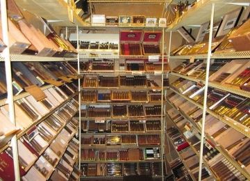 Rocky's News & Cigars