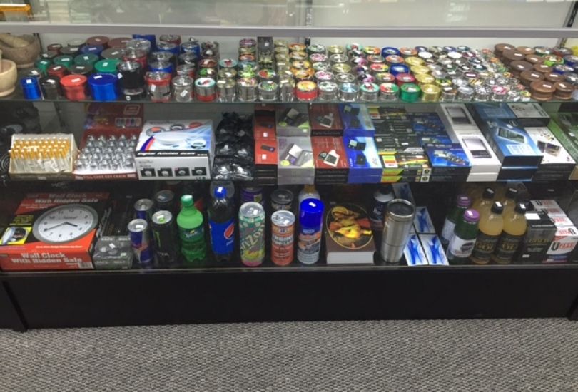 Tobacco World, Glass & Vape Shop