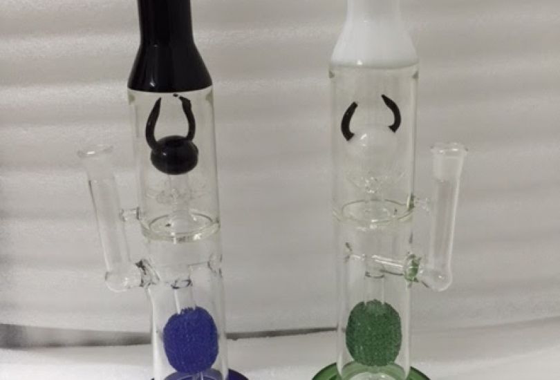 (Village Mart) EZ Vapor wholesale e cig glass pipes bongs and more