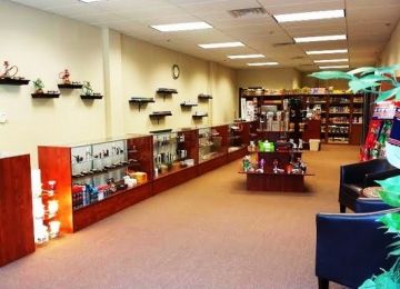 United Zone Cigar and e cigarette Store / Tobacco Shop