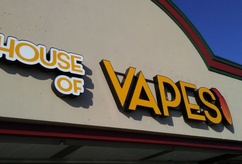 HOUSE OF VAPES CANTON