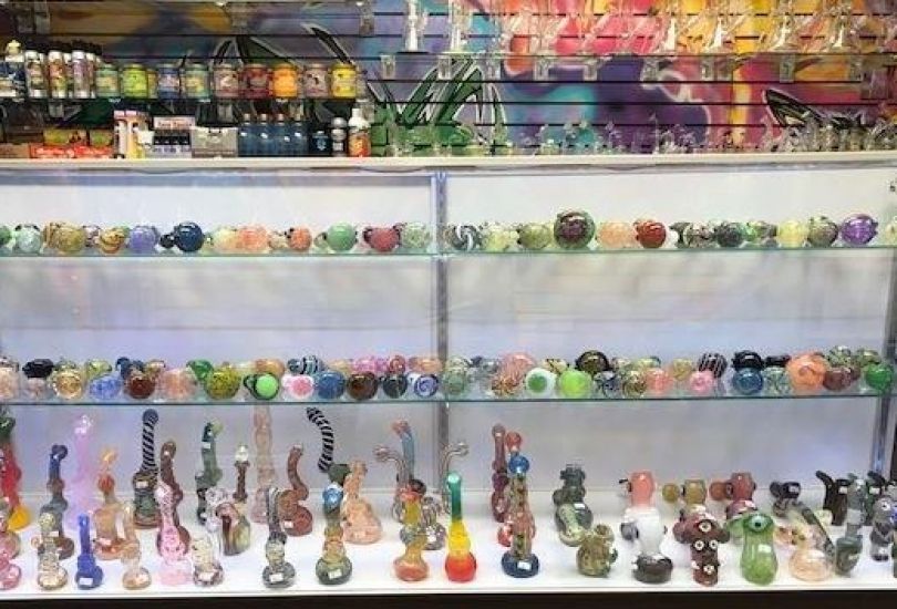 Wonderland Smoke Shop