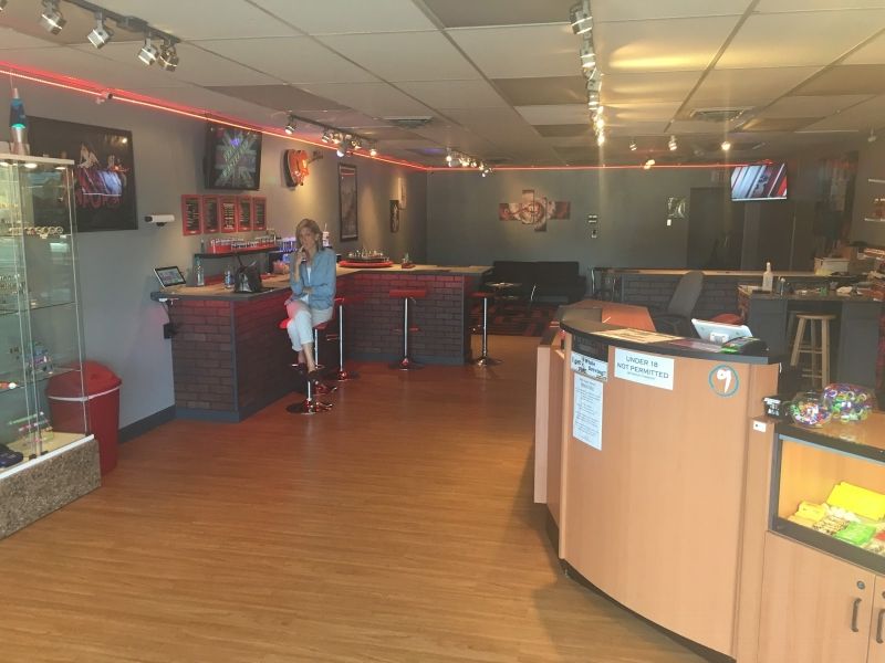 Rock Vapor Scissors 1232 N 21st St Newark, OH