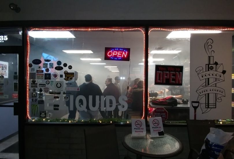 Rocco's Vape Lounge