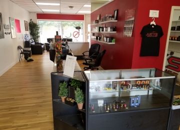 Juicy's Vapor Lounge Enid East