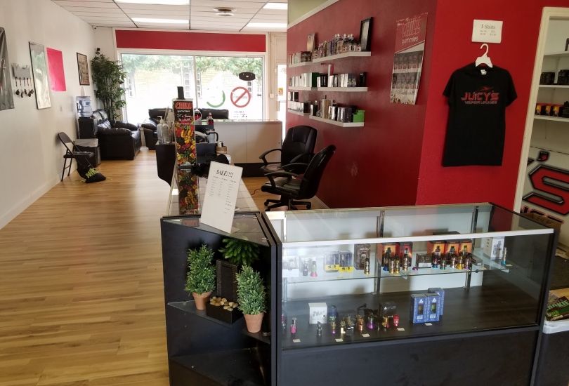 Juicy's Vapor Lounge Enid East