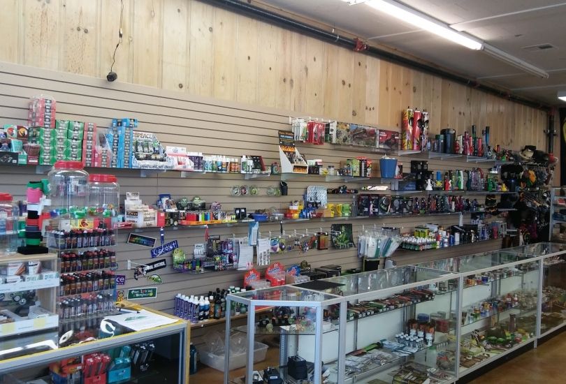 Smokin Deals Custom Glass Smoke Shop