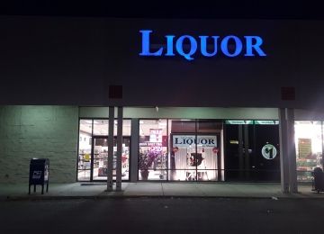 LaGrande Liquor & Smoke Shoppe
