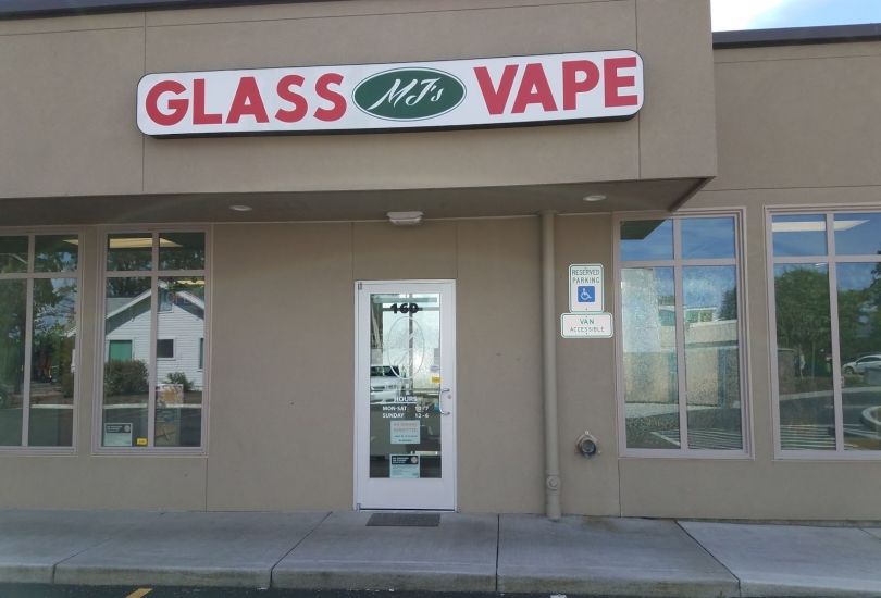 MJ's Glass & Vape