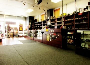 JJ Smoke Shop