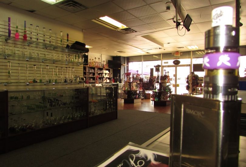 JJ Smoke Shop